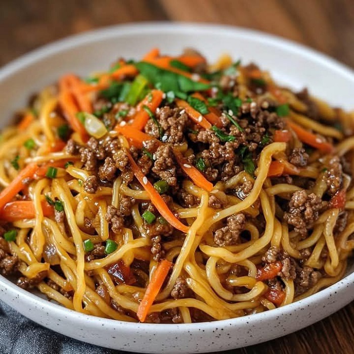 Chow Mein au bœuf haché