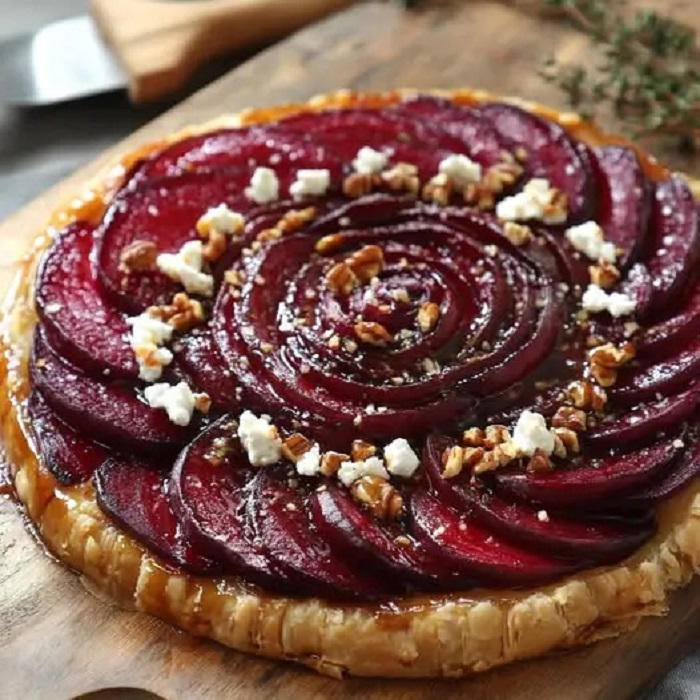 Tarte Tatin de Betteraves Rôties, Miel et Fromage de Chèvre