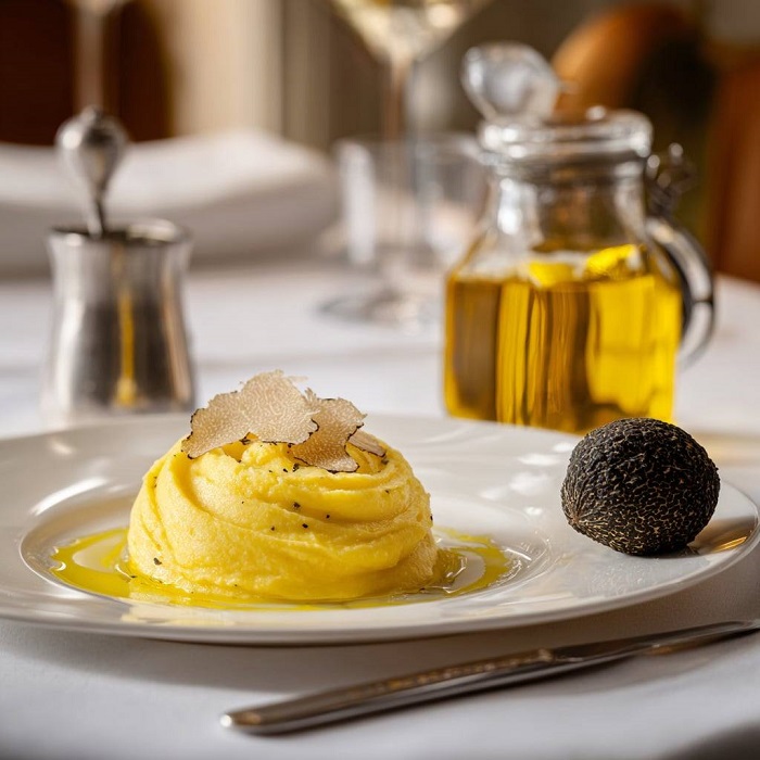 Polenta crémeuse à la truffe (ou huile de truffe)