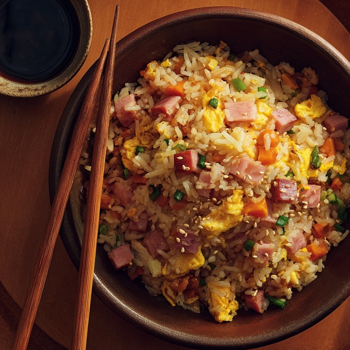 Riz Frit au Jambon et aux Œufs