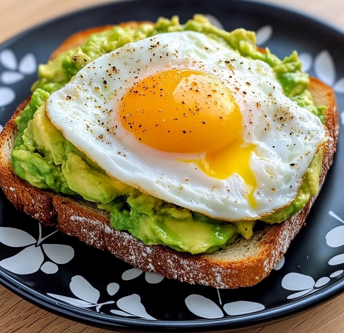 Toast à l’Avocat & Œuf Poché