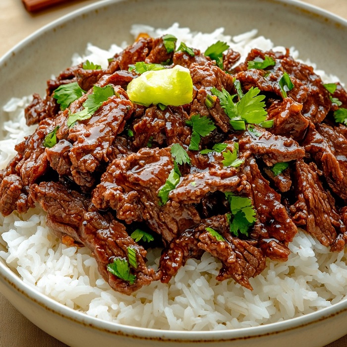 Bœuf Sauté au Gingembre et Riz Parfumé