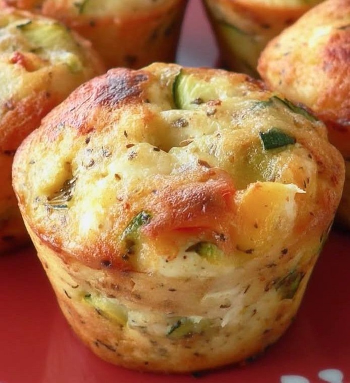 Muffins salés aux courgettes et fines herbes
