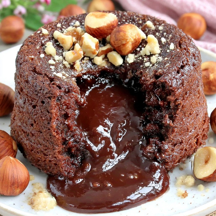 Fondant au chocolat noir – cœur coulant noisette