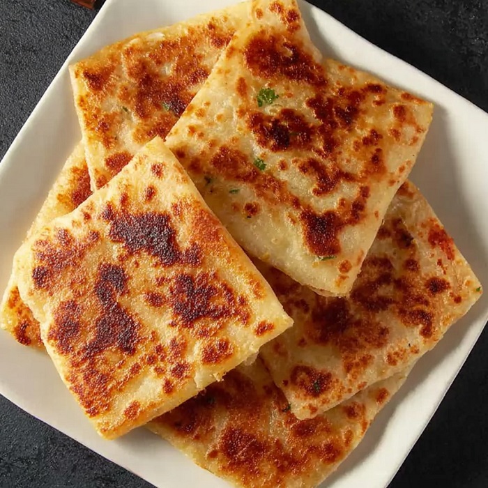 Brick roulée au poulet épicé