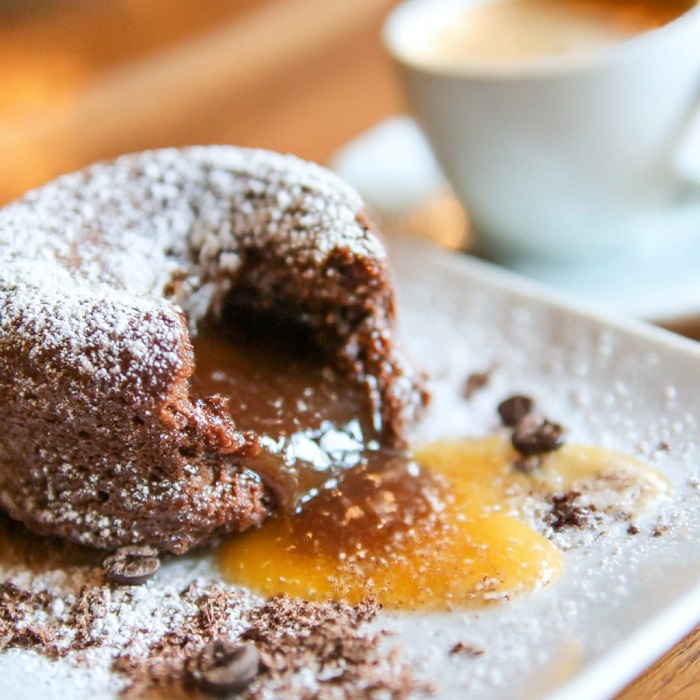 Fondant au chocolat noir – véritable cœur coulant café