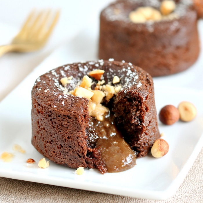 Fondant au chocolat noir – cœur coulant praliné